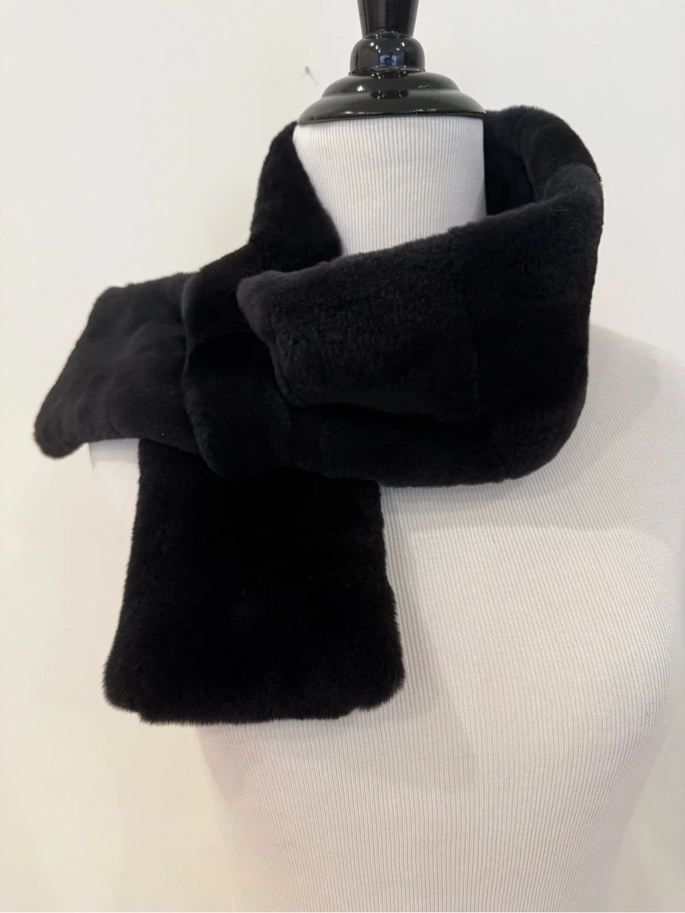 Black Sheared Mink Fur Scarf - Women's Winter Neck Warmer